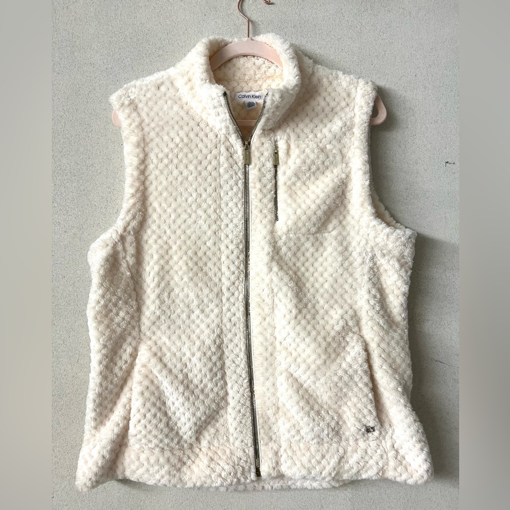 Calvin Klein Women's Cream Fleece Vest L size
